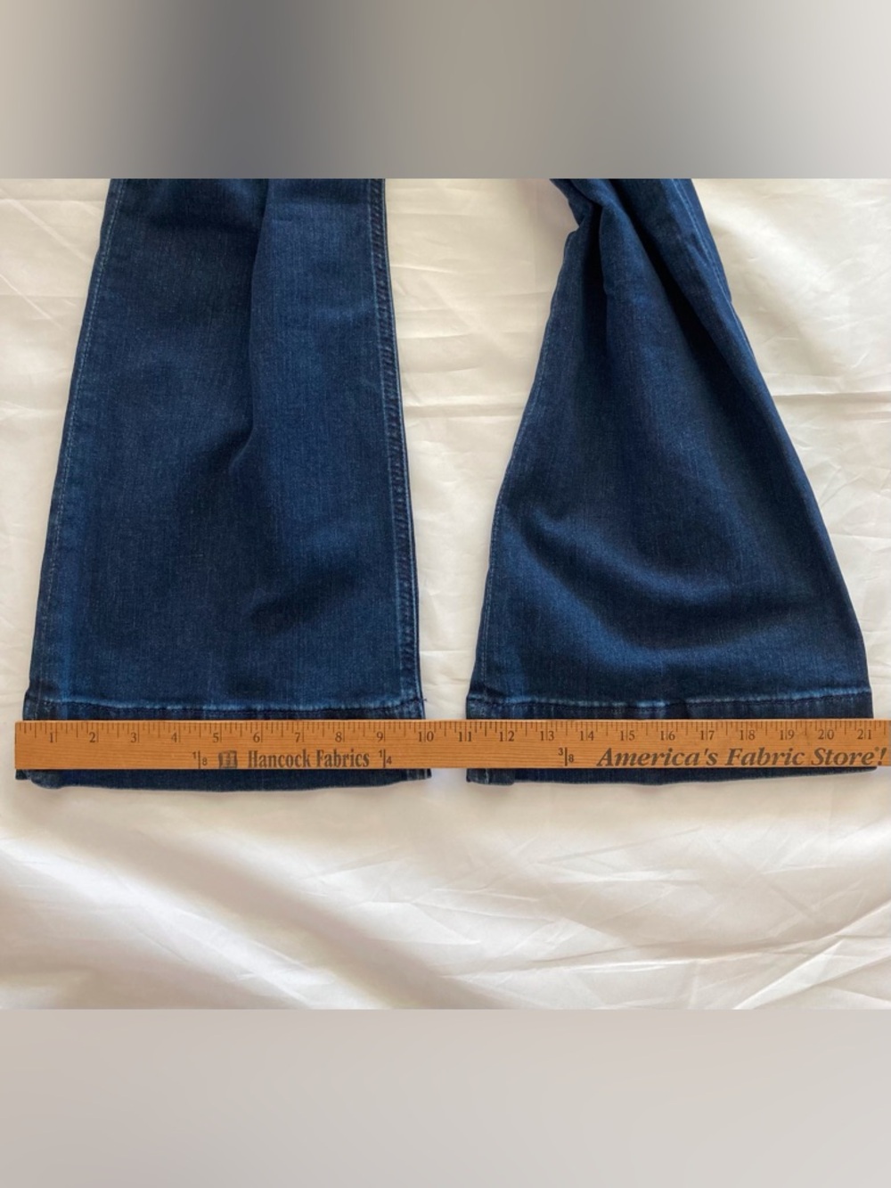 Wrangler  Willow NWT UltimateRidingTrouser Jean in SloaneWash Wide Leg WMN 31X34 - Picture 12 of 12